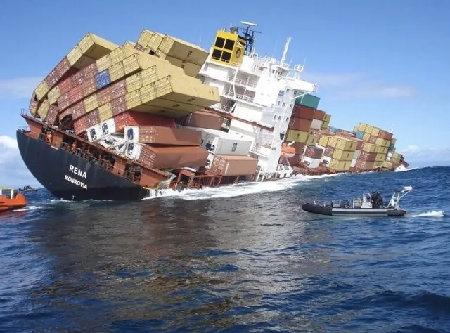 Freighter about to topplw over